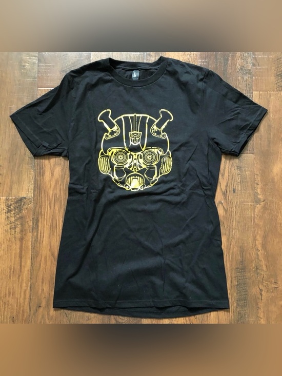 Tops - Graphic t-shirt, size S, NWOT